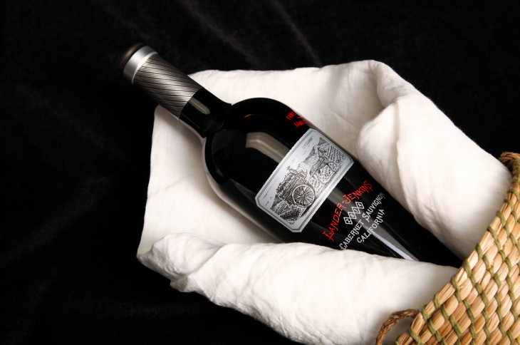 如何保證紅酒酒標(biāo)設(shè)計(jì)效果完美?