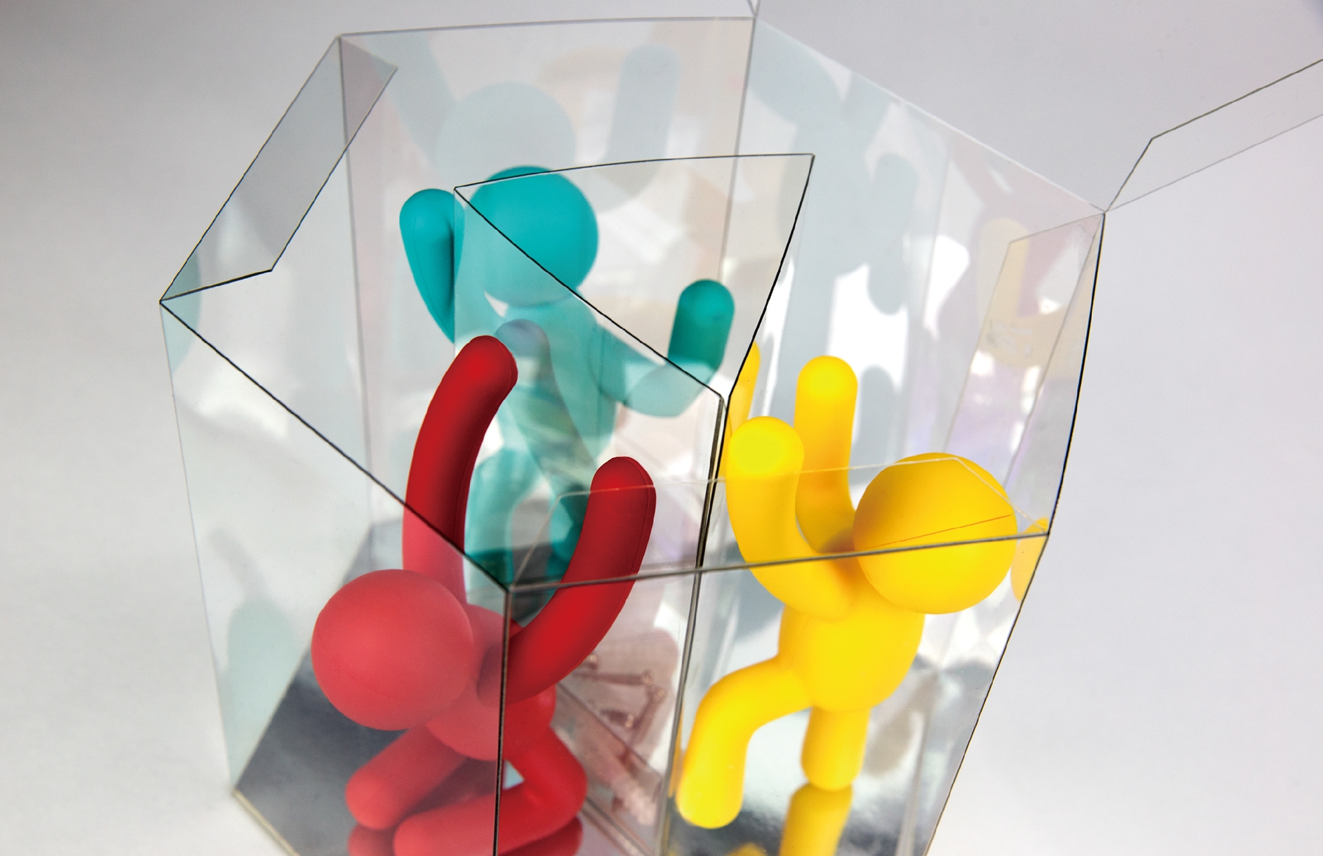 透明包裝，全方位展現產品特性，掛鉤產品包裝設計