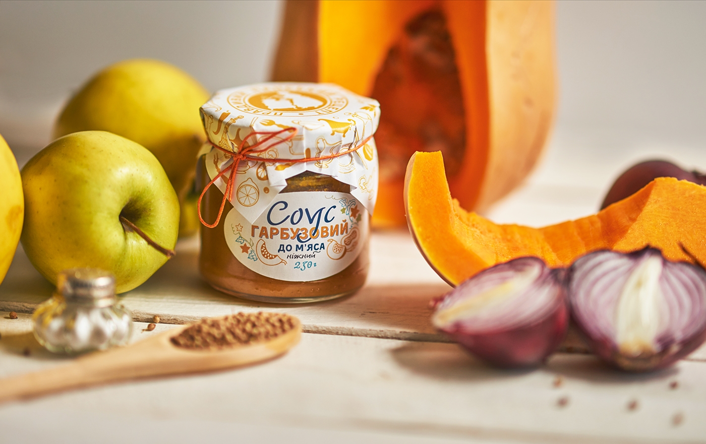 罐裝辣椒醬，南瓜醬食品包裝設計